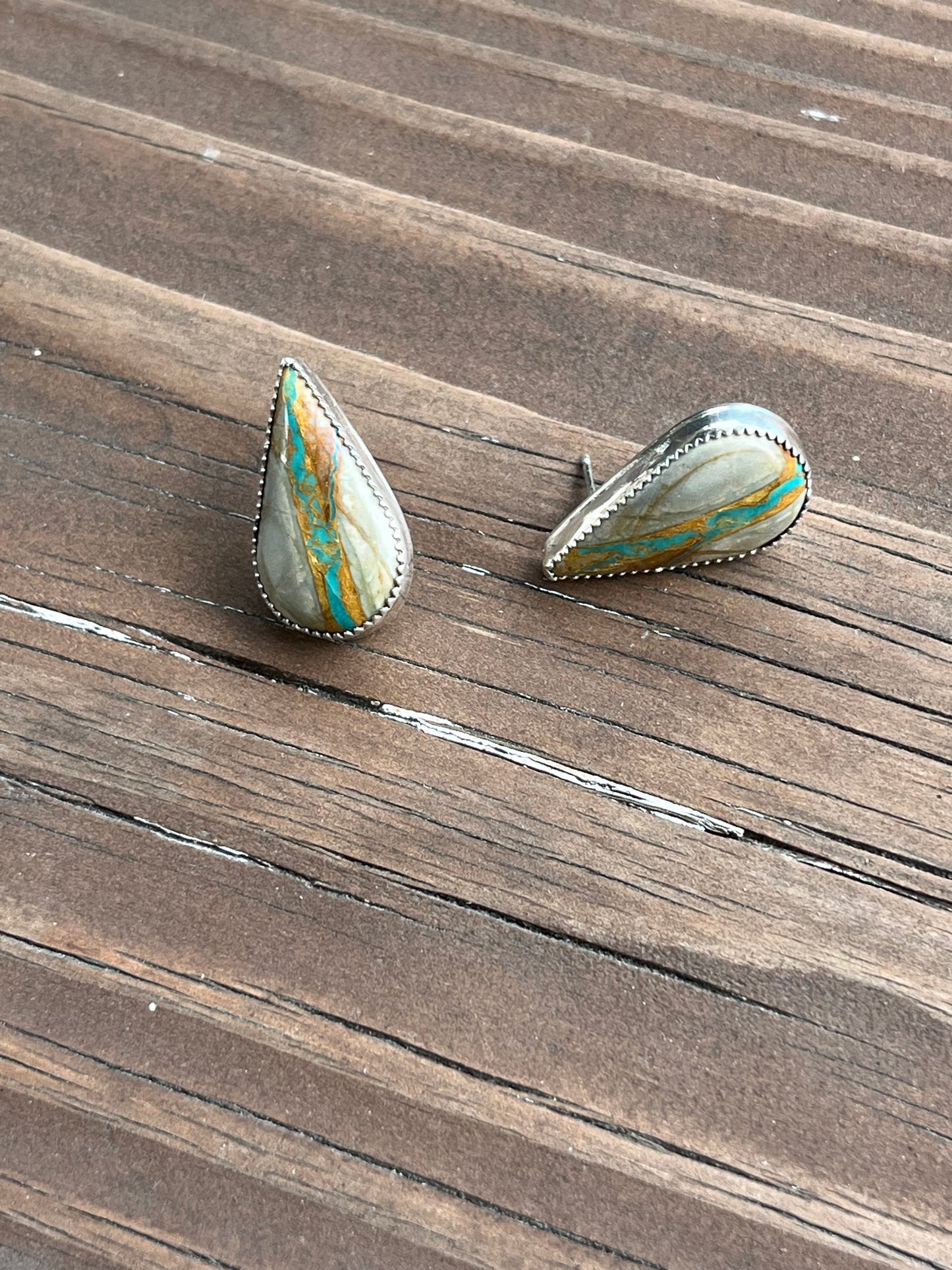 Royston Ribbon Turquoise Studs