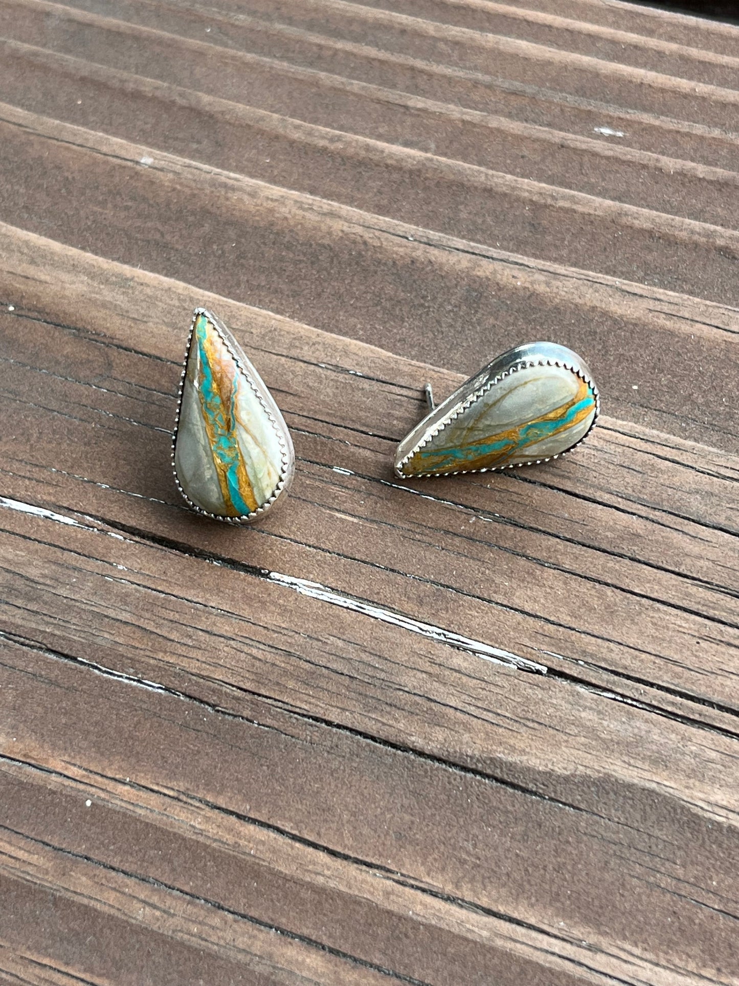 Royston Ribbon Turquoise Studs